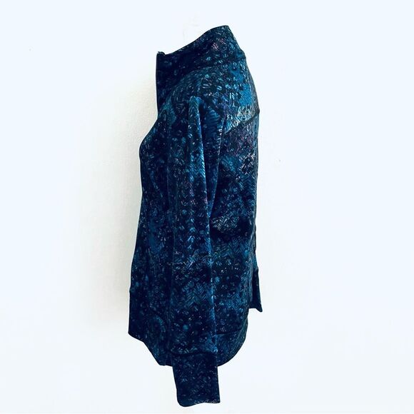 SNOSKINS Zip Jacket Back Hidden Pocket Animal Print Blues Purple EUC SZ Med - Picture 3 of 7